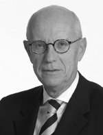 Dr. Hannes  Schneider