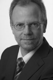 Prof. Dr. Dr. h.c. dupl. Georg  Freund