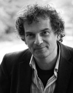 Autorenportrait Henning Ernst Müller