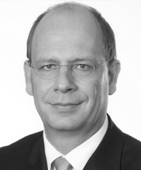 Prof. Dr. Jörg  Risse, LL.M.