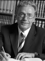 Dr. Gerhard  Schlitt