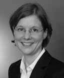 Dr. Julia  Gerhardus-Feld