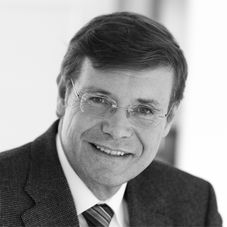 Dr. Christoph  Goez