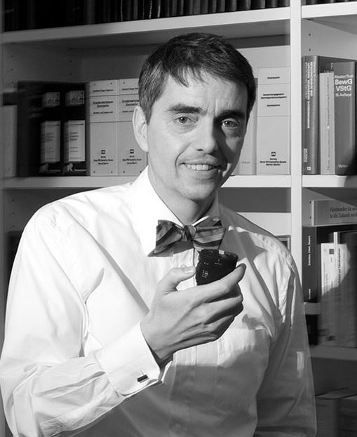 Dr. Heinz-Willi  Kamps