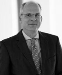 Dr. Matthias  Geurts