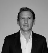 Dr. Ulrich  Baumgartner