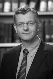 Prof. Dr. Dr. h.c. Stefan  Muckel