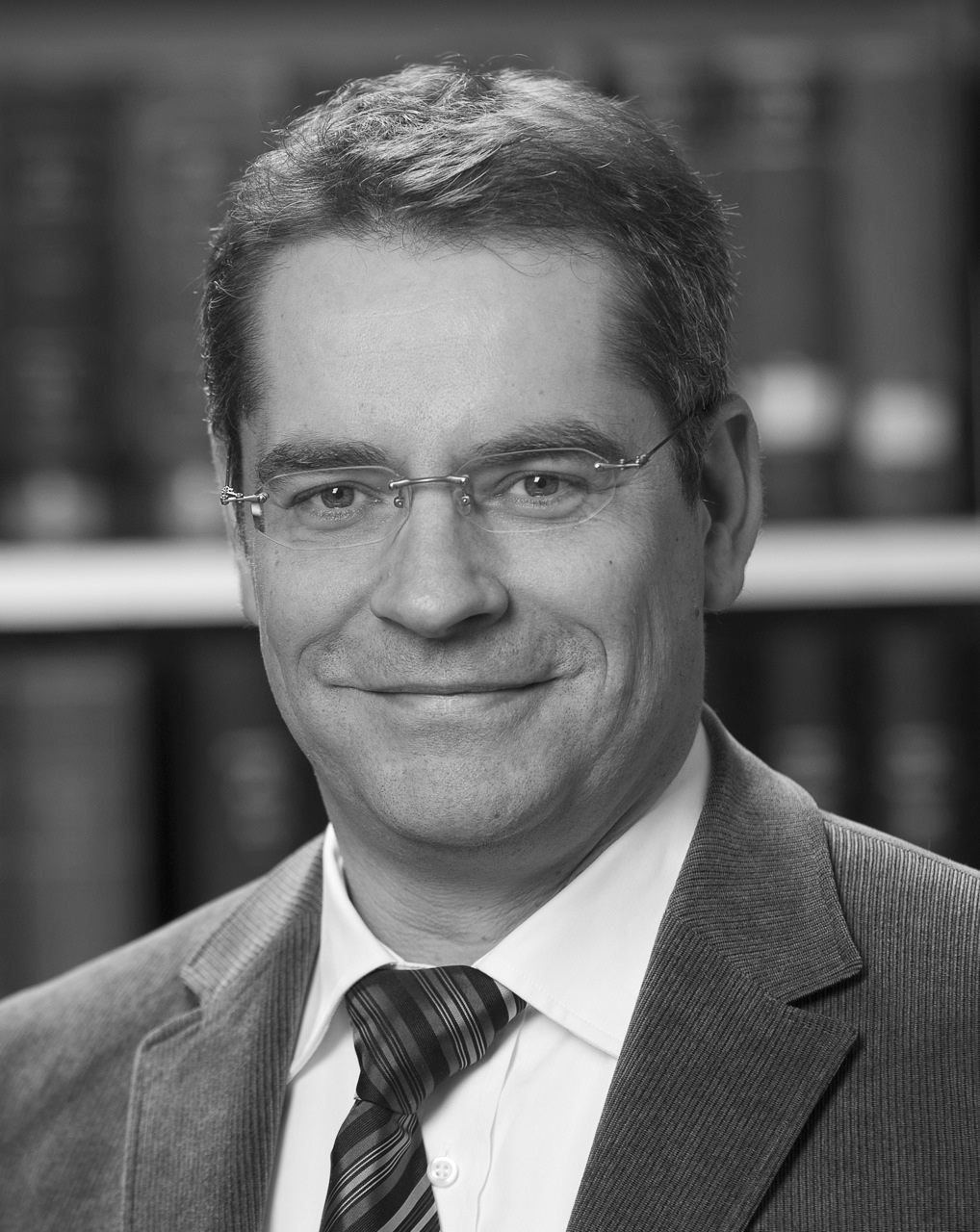 Prof. Dr. Joachim  Hennrichs