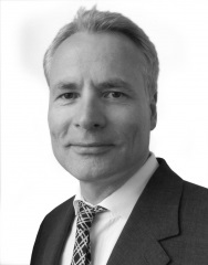 Dr. Ulf  Wauschkuhn